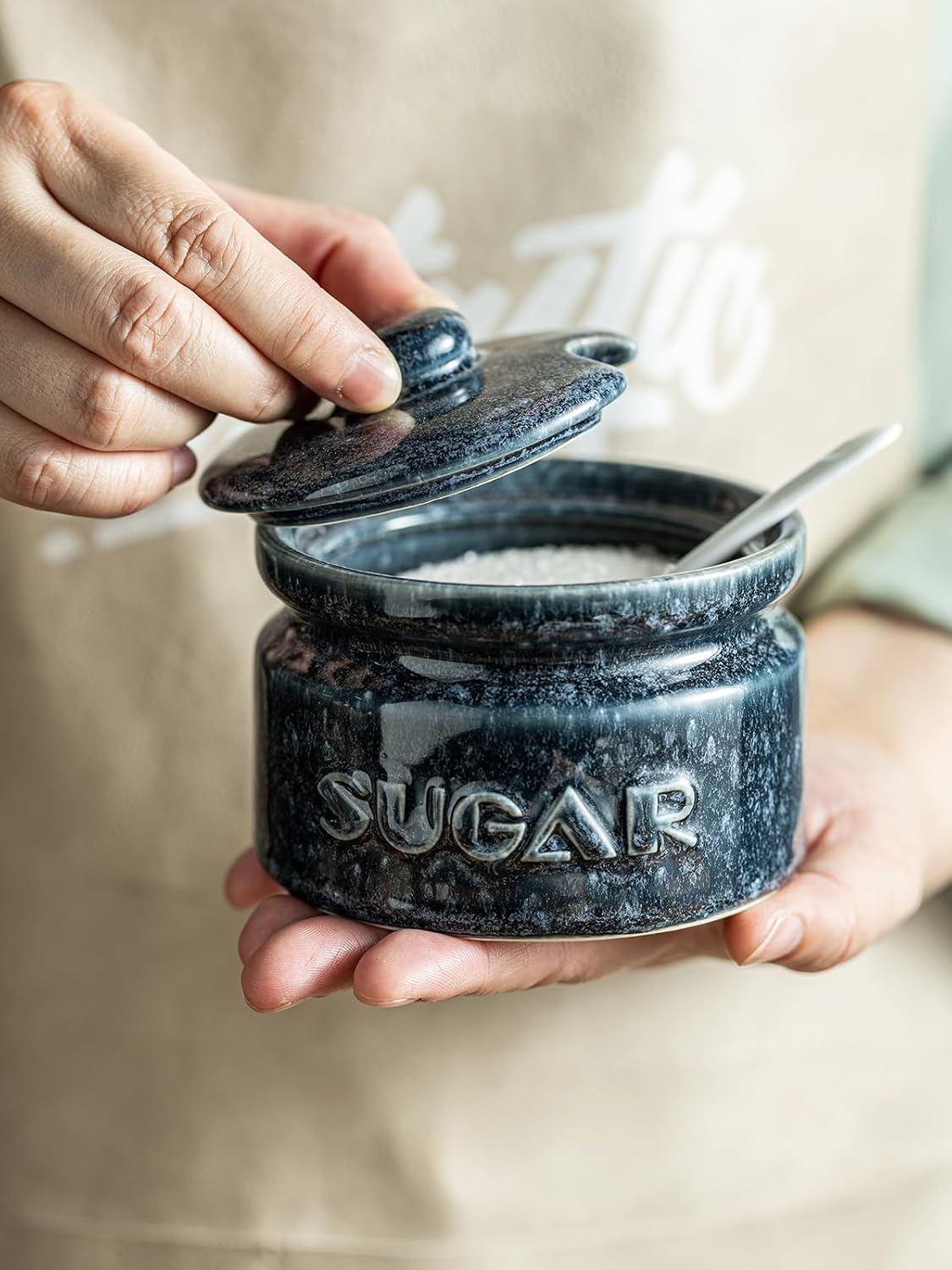 Gomakren Sugar Bowl with Lid and Spoon, Sugar Container Sugar Dish 10oz, Ceramic Sugar Jar for Coffee Bar, Kitchen, Countertop - Modern Farmhouse Kitchen Christmas Decor, Blue