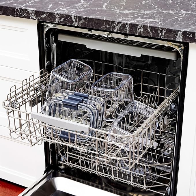 Rubbermaid Brilliance BPA Free Airtight Food Storage Containers with Lids, Set of 4 (4.7 Cup) Ideal for Lunch, Meal Prep, and Leftovers