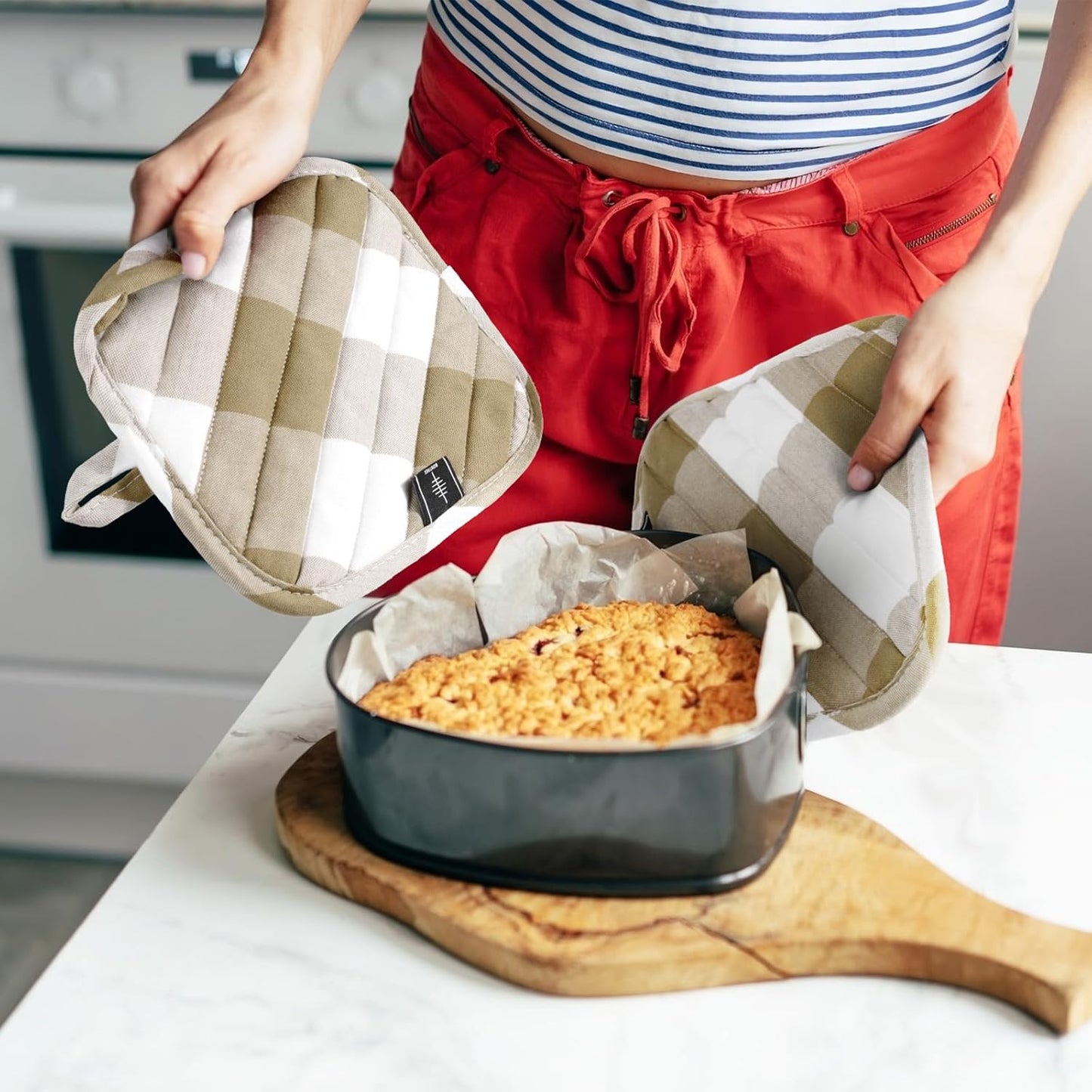 Cotton Pot Holders for Kitchen Heat Resistant Potholder, Hot Pads, Trivet Coaster Non-Slip Potholders Set for Cooking and Baking (2, Light Brown Plaid, Square，8.27 in²)