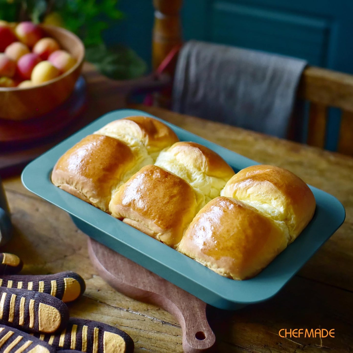 CHEFMADE Bread Loaf Pan, 9.6" x 5.3" Nonstick Meatloaf Pan, Bakeware for Oven Baking，Homemade Bread （Green）
