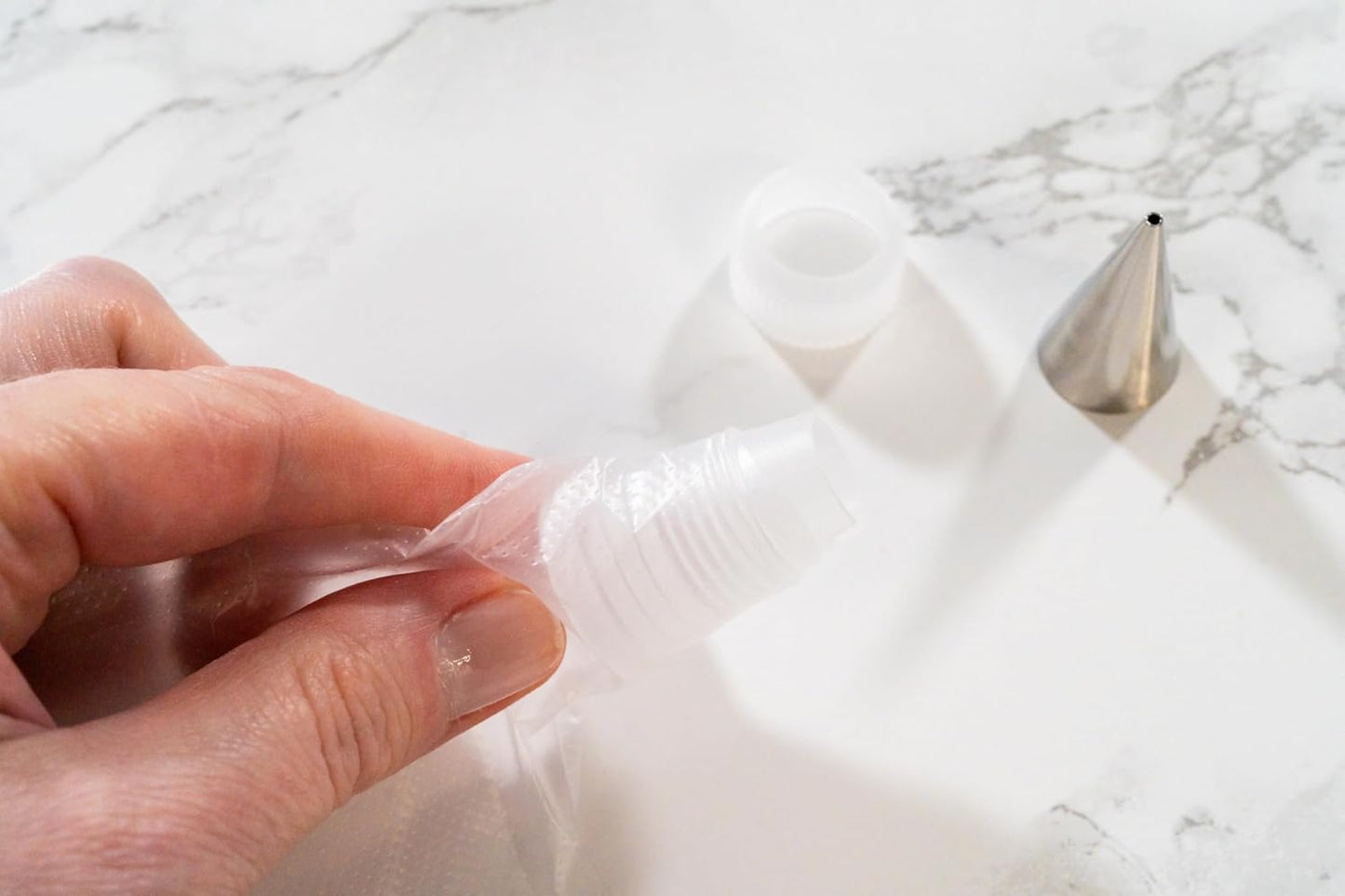 Bakerpan Royal Icing Tools Set, Royal Icing Cookie Supplies, Spatula, Piping Bags, Cup, Couplers, Bag Clamps, Piping Tips, Needle Scribes