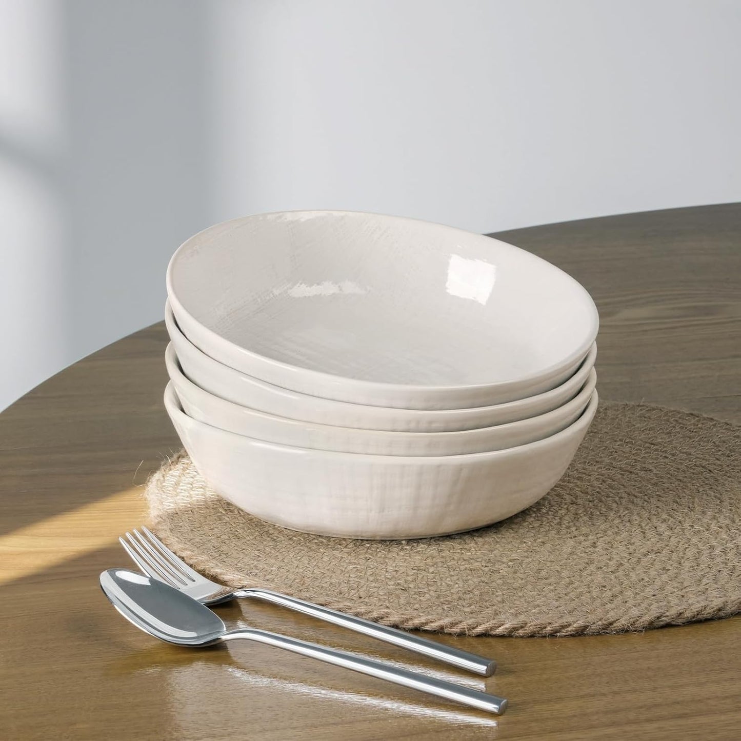 famiware Moonlight 8.5 Inch Pasta Bowls Set of 4, 32oz Serving Bowls for Kitchen, Soup Bowl with Linen Finish, Large Stoneware Bowls for Festivals, Housewarming, Dinnerware, White