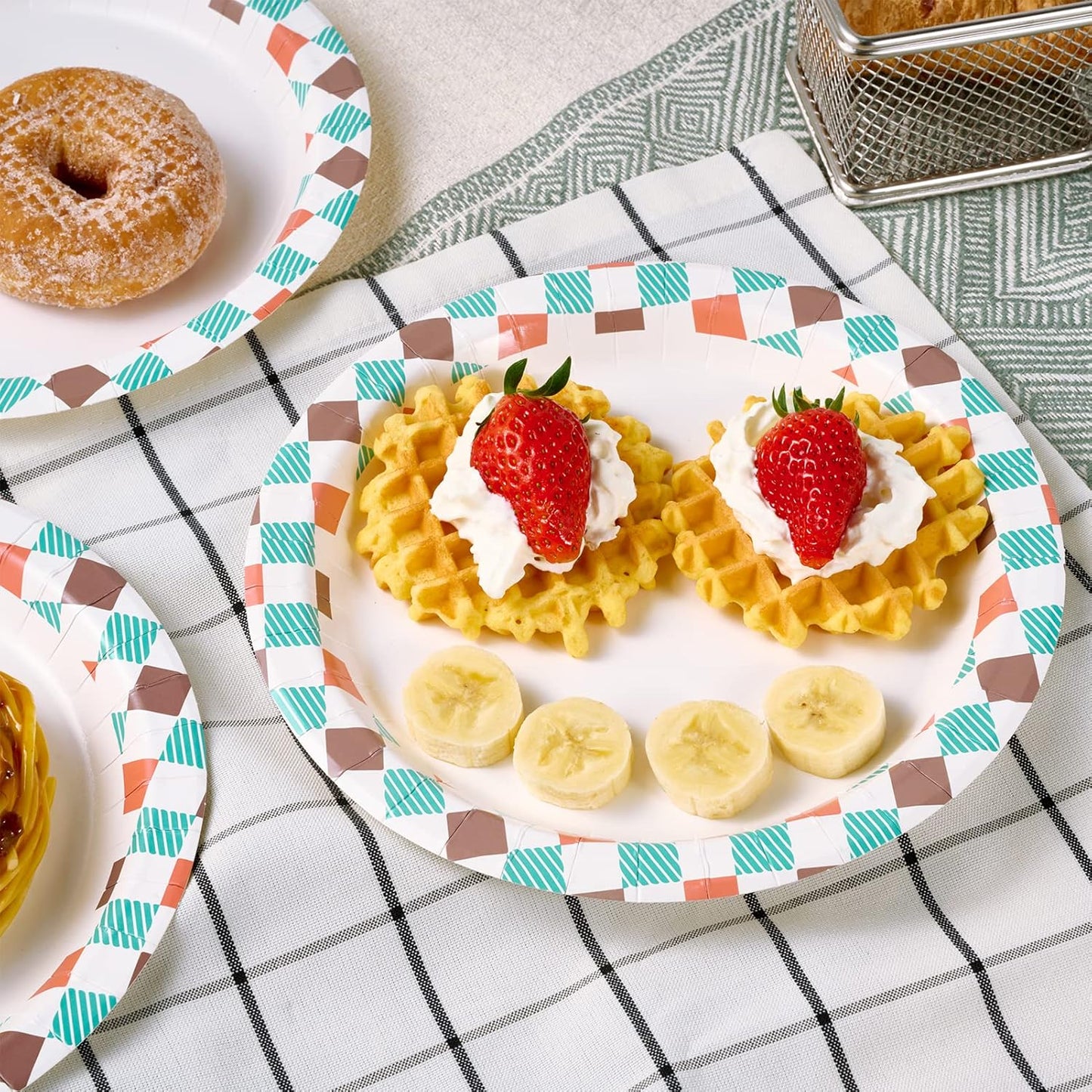 FOCUSLINE 10 inch Paper Plates, Disposable Paper Plates 10 inch Bulk 160 Count, Soak-Proof & Cut-Proof Bulk Plate for Parties, Picnic and Family Gatherings.