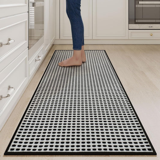 Long Kitchen Runner Rugs Kitchen Mat Non Slip Washable, Super Absorbent Soft Chenille Braided Kitchen Mats for Floor, Rubber Backing Kitchen Floor Sink Standing Mat, Easy Clean, Black 24"x71"